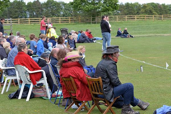 20 Spectators on the boundary.jpg